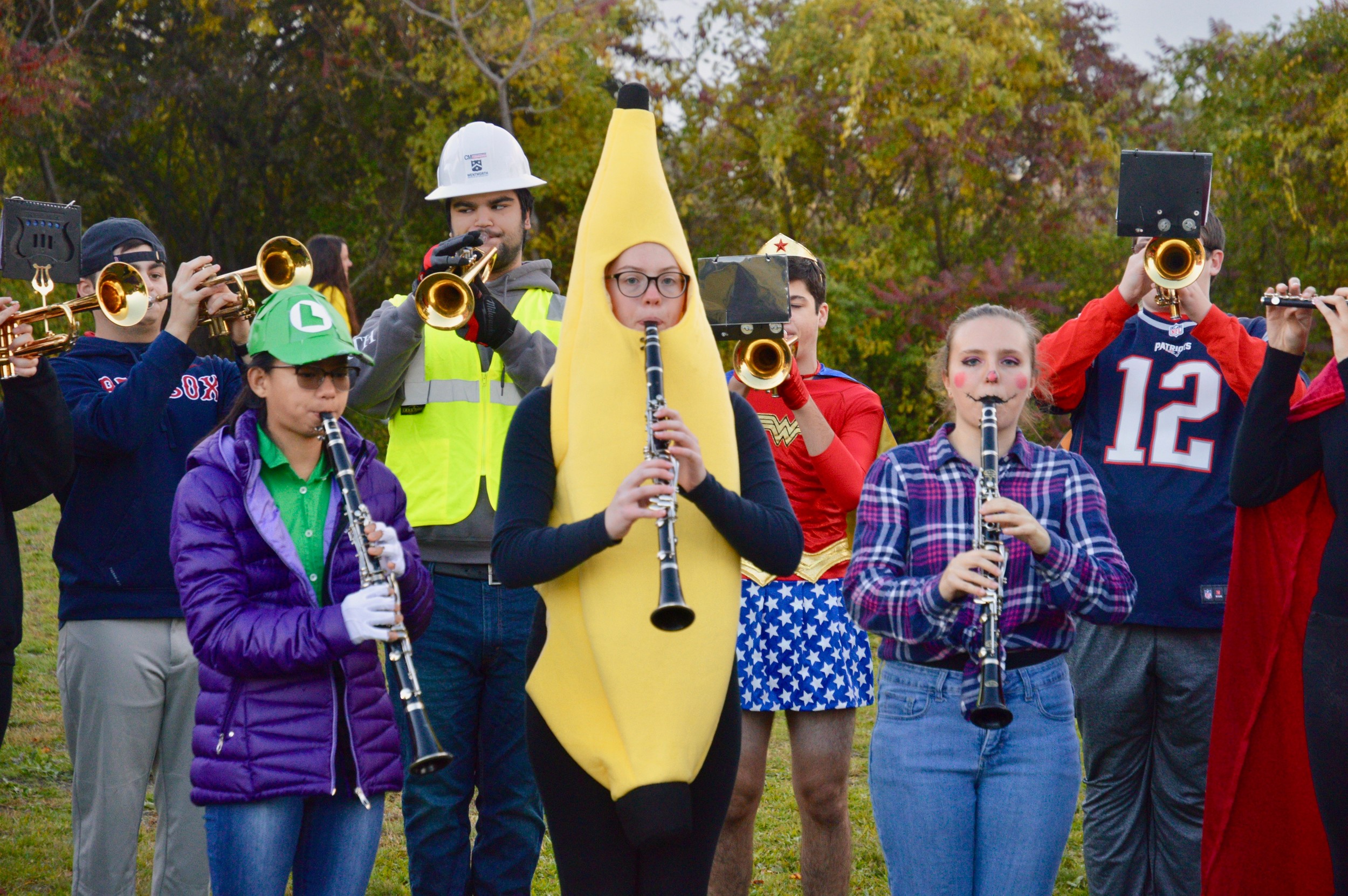 Halloween parade draws big crowd in Portsmouth (photos)